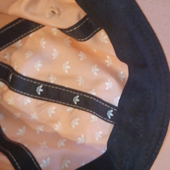 Adidas Adjustable Hat - Picture 9 of 9